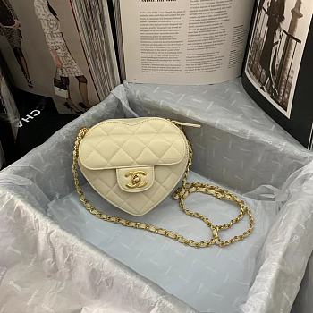 Chanel Small Heart Shaped Pre-spring 2022 White 17 × 15 × 6 cm