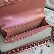 Chanel 19 Wallet On Chain 2021 Pink AP0957 Size 19 x 12.3 x 3.5 cm - 4