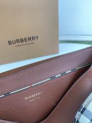Burberry Check Note Crossbody Bag 80211111 Size 25 x 8.5 x 18 cm - 2
