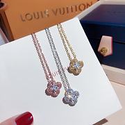 Louis Vuitton Flower Necklace - 1