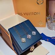 Louis Vuitton Flower Necklace - 4
