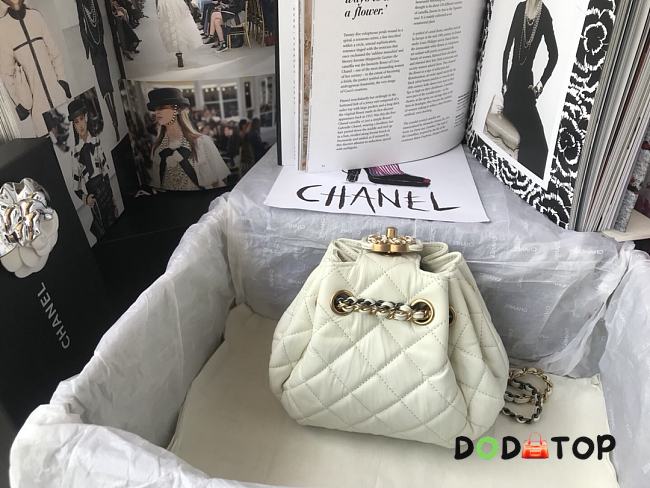 Chanel Drawstring Bag White AS1802 Size 20 x 17 x 10 cm - 1