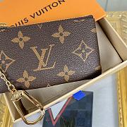 Louis Vuitton Key Pouch Monogram Canvas M62650 Size 12 x 7 x 1.5 cm - 3