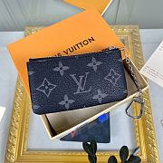 Louis Vuitton Key Pouch Monogram Eclipse Canvas M62650 Size 12 x 7 x 1.5 cm - 3