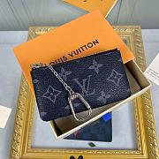 Louis Vuitton Key Pouch Monogram Eclipse Canvas M62650 Size 12 x 7 x 1.5 cm - 2