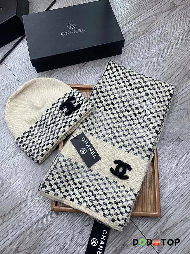 Chanel Set Hat and Scarf Beige - 1