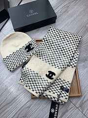 Chanel Set Hat and Scarf Beige - 6