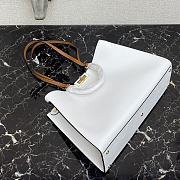 Fendi Peekaboo X-Lite Large Full White Leather 8BH374 Size 41 x 29 x 11 cm - 6