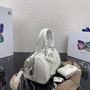 Prada Re-Edition 2005 Nylon Bag White 1BB846 Size 20 x 11 x 11.5 cm - 5