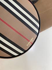 Burberry Icon Stripe E-Canvas Louise Bag 80272931 Size 17 x 7 x 17 cm - 3