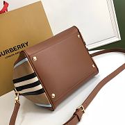 Burberry Vintage Check Cube Bag Brown 8019359 Size 34 x 19 x 21 cm - 2