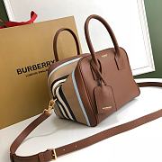 Burberry Vintage Check Cube Bag Brown 8019359 Size 34 x 19 x 21 cm - 3