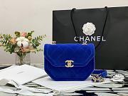 Chanel Mini Flap Bag Blue Velvet AS2597 Size 19 x 15 x 6 cm - 1
