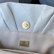 Chanel Clutch White AS2609 Size 30 x 25 x 4.5 cm - 6