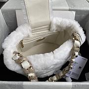 Chanel Shearling Bucket Bag White AS2257 Size 16 x 18 x 12 cm - 4