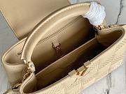 Louis Vuitton Capucines BB Damier Quilt Lambskin Creme M59225 27 x 18 x 9 cm - 3