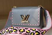 Louis Vuitton Twist MM Wild At Heart Bag Size 23 x 17 x 9.5 cm - 2