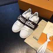 Louis Vuitton Sneakers 001 - 1
