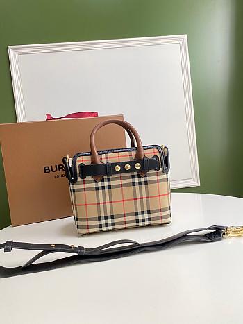 Burberry Mini Vintage Check Triple Stud Belt Bag Archive Beige Size 21.5 x 12 x 19 cm