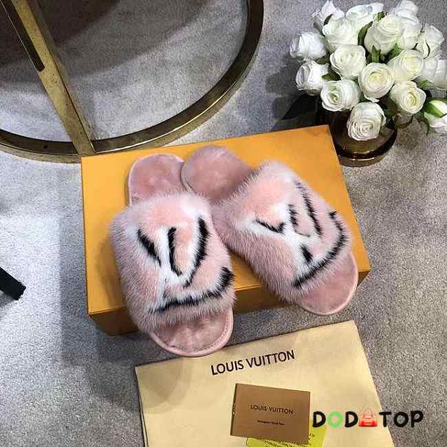 LV Slippers Pink - 1