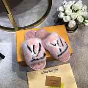 LV Slippers Pink - 1