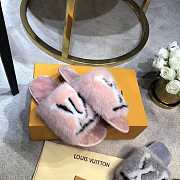 LV Slippers Pink - 2