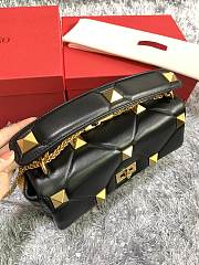 Valentino Large Roman Stud Shoulder Bag Black Size 30 x 20 x 12 cm - 4