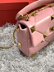 Valentino Large Roman Stud Shoulder Bag Light Pink Size 30 x 20 x 12 cm - 5