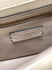 Valentino Large Roman Stud Shoulder Bag Rose Cannelle  Size 30 x 20 x 12 cm - 6