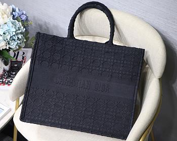 Dior Book Tote Cannage Embroidered Black M1286 Size 41.5 x 32 x 5 cm