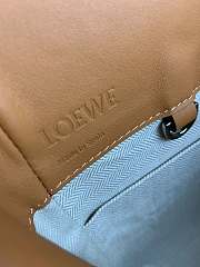 Loewe Hammock Bag in Brown Calfskin Size 32 x 28 x 15 cm - 6