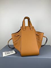 Loewe Hammock Bag in Brown Calfskin Size 32 x 28 x 15 cm - 4