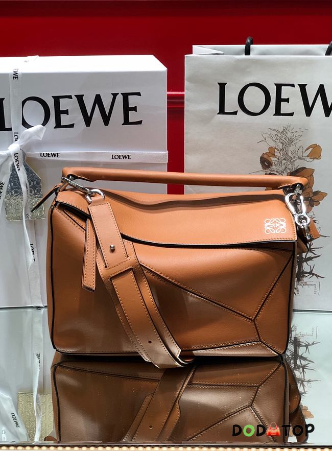 Loewe Medium Puzzle Bag Soft Grained Calfskin Brown Size 29 x 18 x 12 cm - 1
