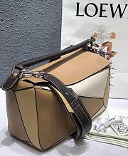 Loewe Medium Puzzle Bag Soft Grained Calfskin Sand/White Size 29 x 18 x 12 - 5