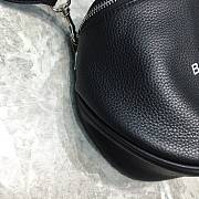 Balenciaga Everyday Strap Crossbody Bag Black Size 24 x 19 x 9 cm - 5