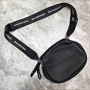 Balenciaga Everyday Strap Crossbody Bag Black Size 24 x 19 x 9 cm - 3