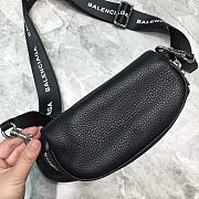 Balenciaga Everyday Strap Crossbody Bag Black Size 24 x 19 x 9 cm - 2