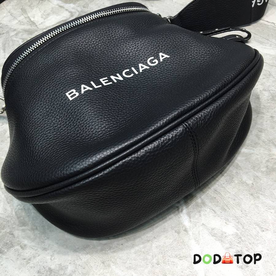 Balenciaga Everyday Strap Crossbody Bag Black Size 24 x 19 x 9 cm ...