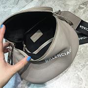 Balenciaga Everyday Strap Crossbody Bag Stone Gray Size 24 x 19 x 9 cm - 2