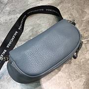 Balenciaga Everyday Strap Crossbody Bag Gray Size 24 x 19 x 9 cm - 5