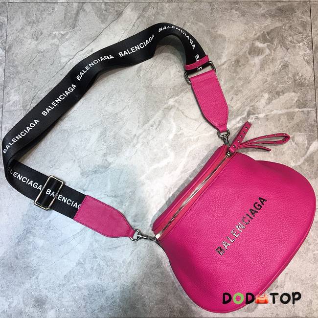 Balenciaga Everyday Strap Crossbody Bag Pink Size 24 x 19 x 9 cm - 1