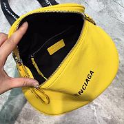 Balenciaga Everyday Strap Crossbody Bag Yellow Size 24 x 19 x 9 cm - 5