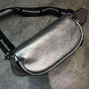 Balenciaga Everyday Strap Crossbody Bag Silver Size 24 x 19 x 9 cm - 5