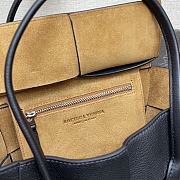 Bottega Veneta Small Arco Black Grain Leather 666873 Size 29 x 29 x 9 cm - 3