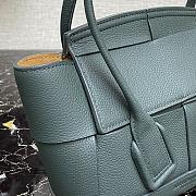 Bottega Veneta Small Arco Pine Green Grain Leather 666873 Size 29 x 29 x 9 cm - 2
