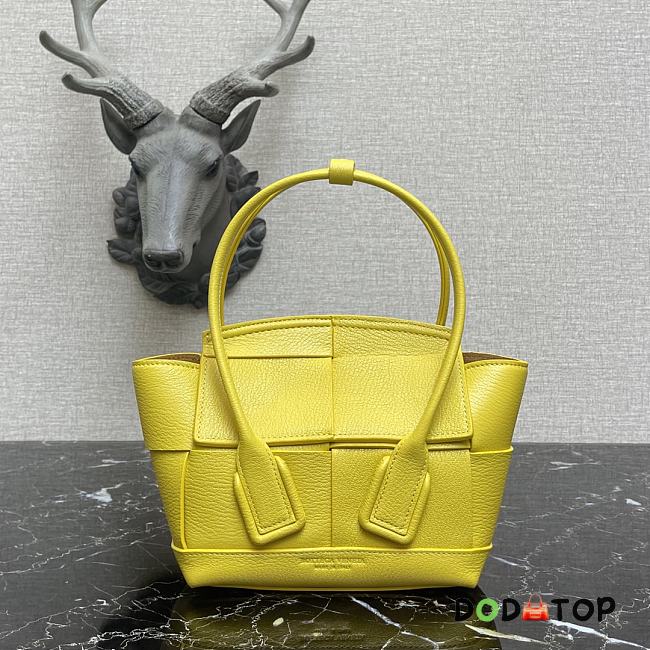 Bottega Veneta Small Arco Yellow Grain Leather 666873 Size 29 x 29 x 9 cm - 1