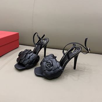 Valentino Garavani Atelier Shoes 03 Rose Edition Sandal 100 mm