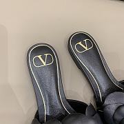 Valentino Garavani Atelier Shoes 03 Rose Edition Flat Slide Sandal - 2