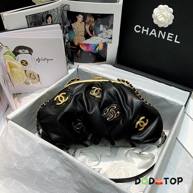 Chanel Lampskin Clutch Black AS2137 Size 27.5 x 16 x 14 cm - 1