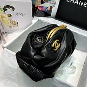 Chanel Lampskin Clutch Black AS2137 Size 27.5 x 16 x 14 cm - 2